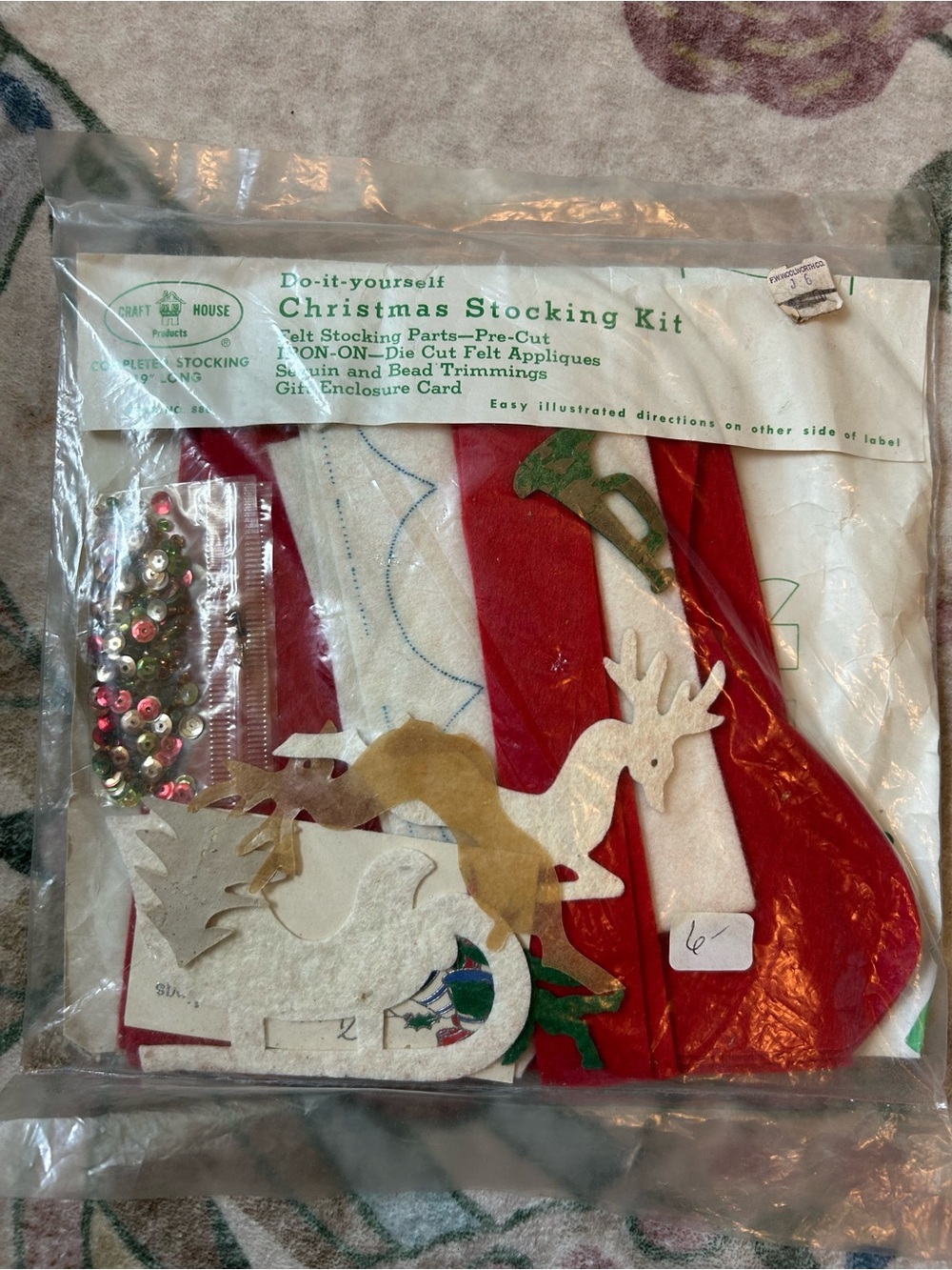 Vintage Christmas Stocking Felt Craft Kit - Picture 3 of 5